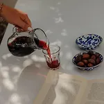 Adelfia Konukevi Páros