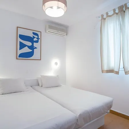 Adelfia Parikia (Paros)