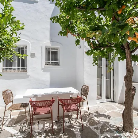 Adelfia Apartment Parikia (Paros)