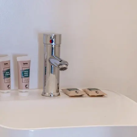 Guest house Adelfia 3*