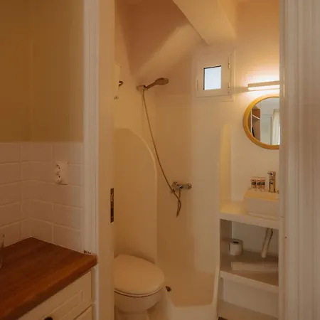 Adelfia Guest house Parikia (Paros)