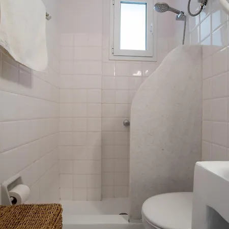 Guest house Adelfia 3*