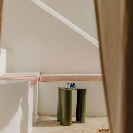 Adelfia Parikia (Paros)