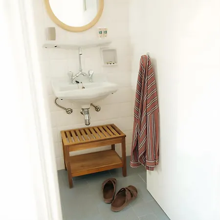 Guest house Adelfia 3*