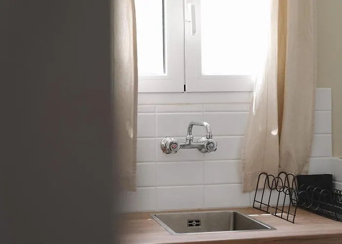 Adelfia Parikia (Paros)